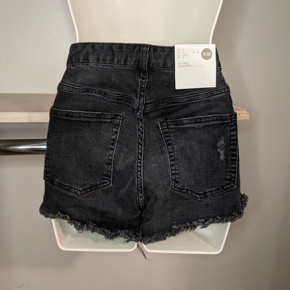 H&M Black Jeans Hot Pants Mini Shorts - Picture 3 of 5